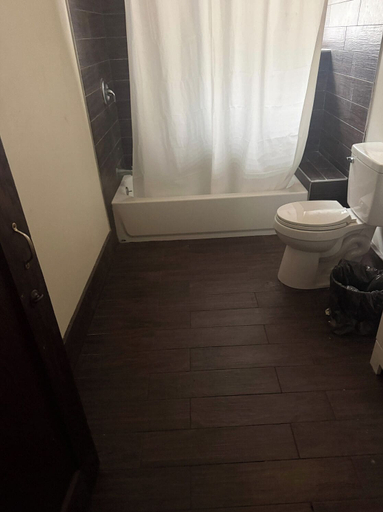 Bathroom 5, Kiteville Upper Darby, Delaware