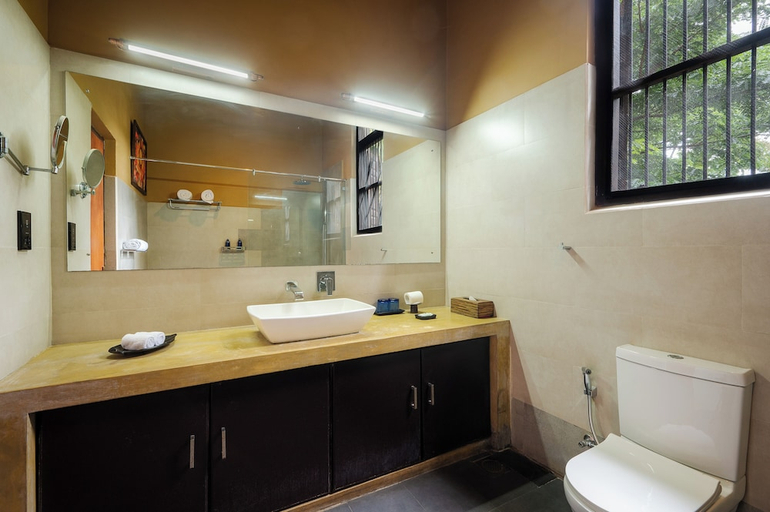 Bathroom 4, Arika Villa, Dambulla