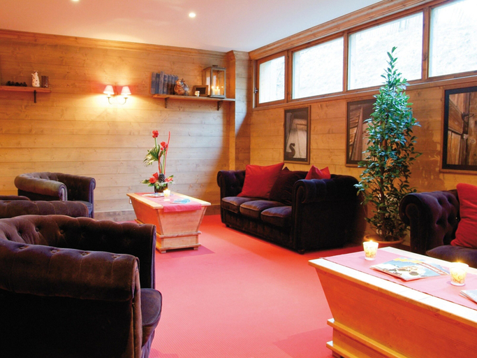 Reception 2, Inviting Mountain Cabin in Savoie, Savoie