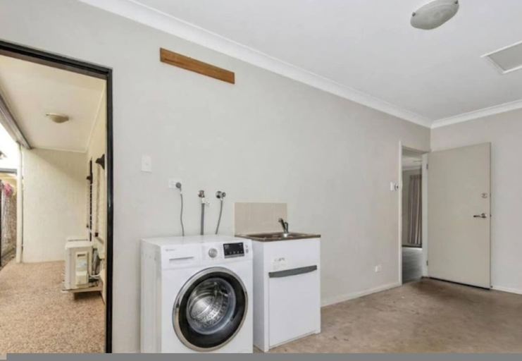 Room 2, Zen Courtyard Garden - Patio - Garage, Durack