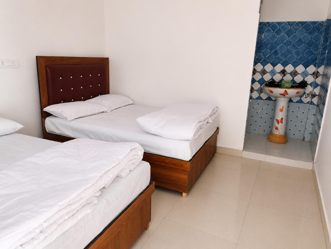 Bedroom 2, Goroomgo Geeta Palace Rudraprayag, Rudraprayag