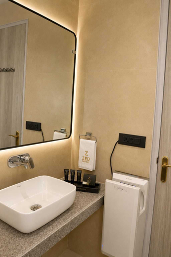 Others 5, HOTEL ZED, Delhi