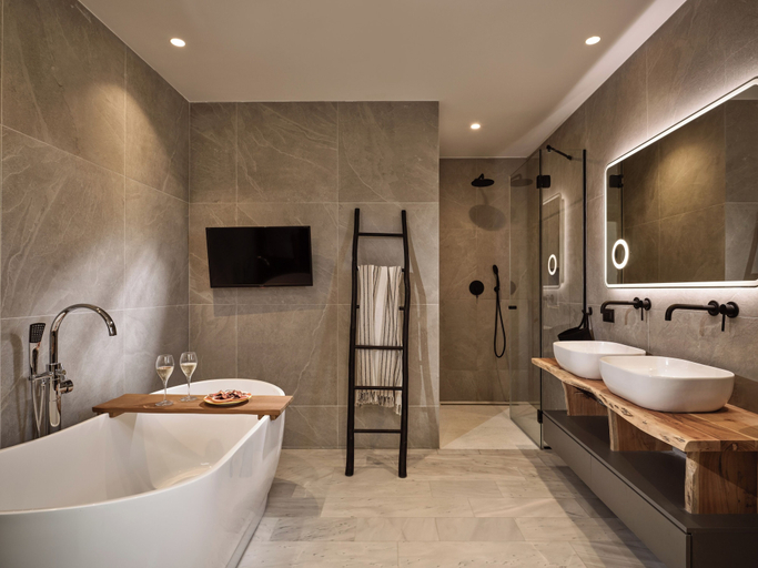 Bathroom 2, 4-bedroom Private Villa, Sea View & Swimming Pool, Ionian Islands