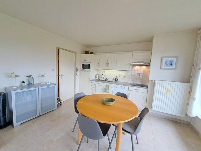 Dining 5, Cozy Apartment Near the Dunes, West-Vlaanderen