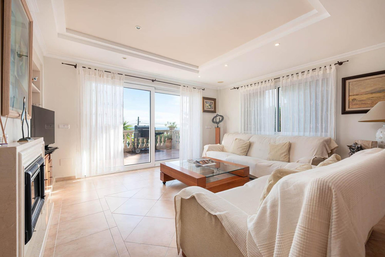 Others 2, Villa Casa Faro, Baleares