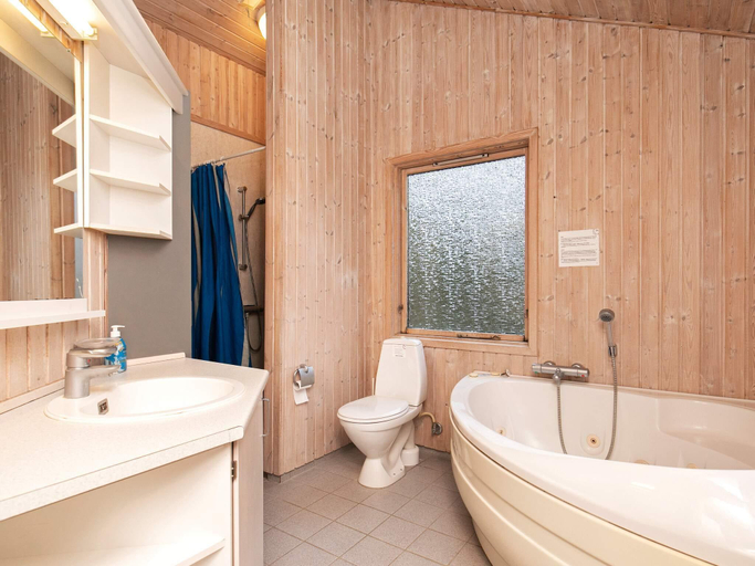 Bathroom, 6 person holiday home in Fjerritslev, Jammerbugt