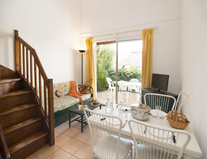 Living room 4, Beach Holiday Home in Cap D'agde, Hérault