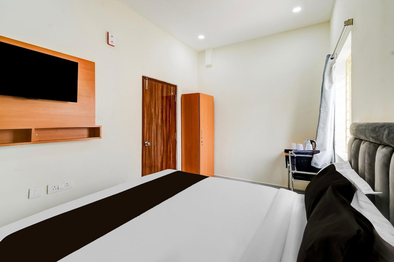Room 2, Townhouse Oak LB Metro Station, Ranga Reddy