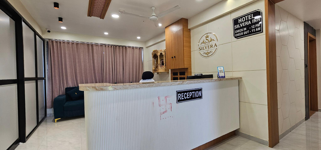 2, Hotel Silvera Inn, Ahmadabad