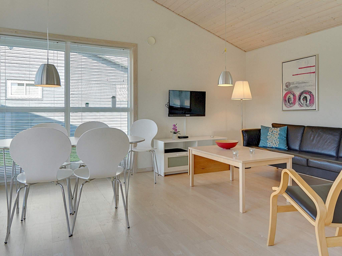Interior view 2, 6 person holiday park home in Gudhjem, Bornholm