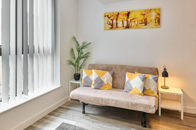 Room 5, Host Stay Flat 3 4 Leigh Street, Sefton