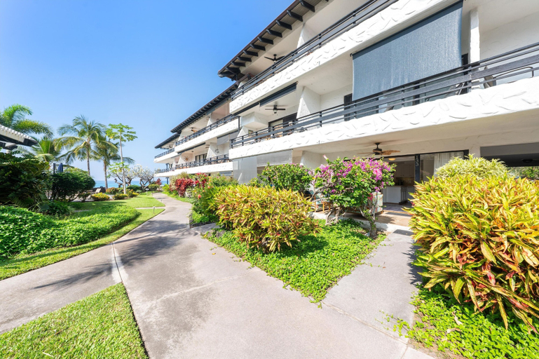 Exterior, Big Island Casa De Emdeko B133 1 Bedroom Apts, Hawaii