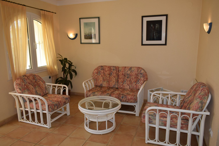 Room 4, Ch1400 in Oliva With 2 Bedrooms and 2 Bathrooms, Valencia