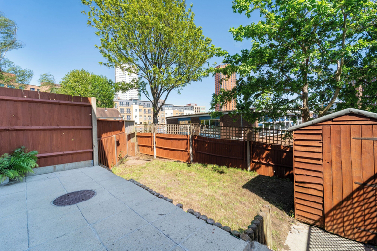 Property grounds, Central House - Sleeps 9 - Group Stays, Contactors, Birmingham