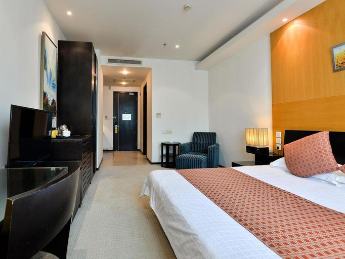 Bedroom, Hundred Centuries Hotel, Shanghai