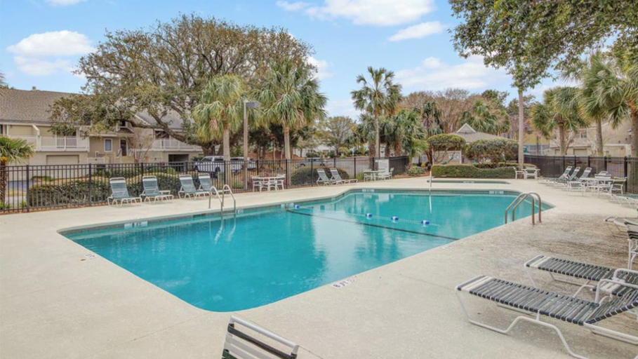 Interior 3, 24 Fairway Dunes by Avantstay Golf Course View + Swimming Complex, Charleston