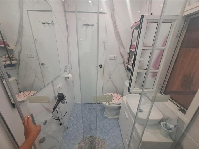 Bathroom 3, Ikigai House, Sevilla