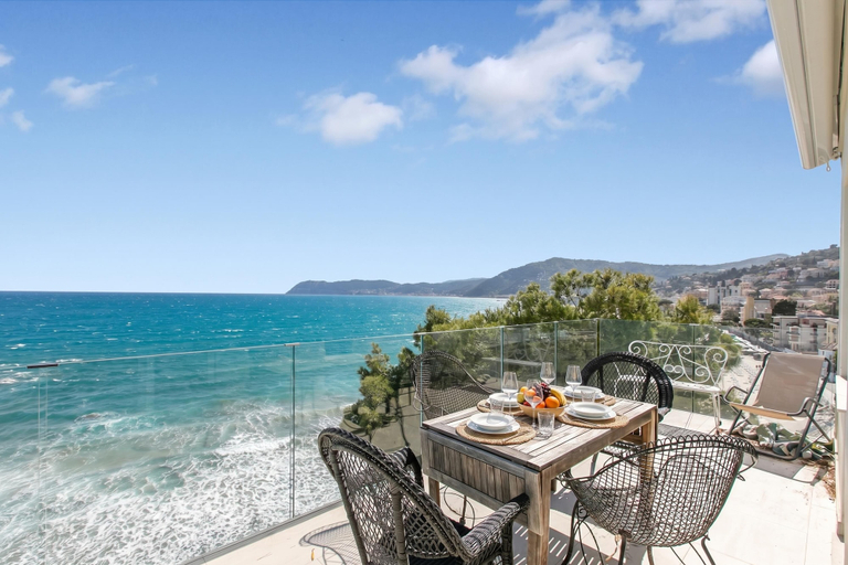 Outdoor dining 2, Attico Giancardi - Beachfront Sea-view Terrace, Savona