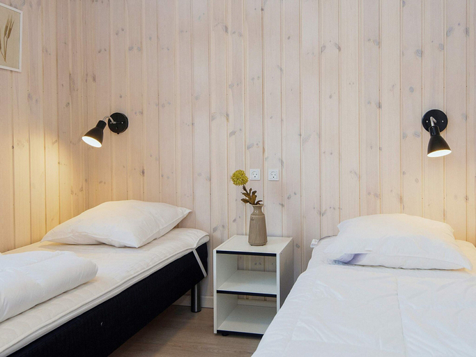 Bedroom 4, 5 Star Holiday Home in Romo, Tønder