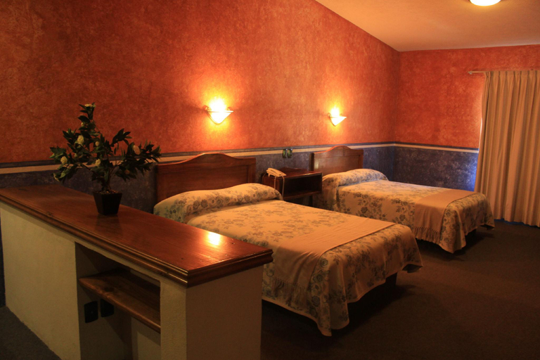 Bedroom 2, Hotel Mesón del Puente, Acámbaro