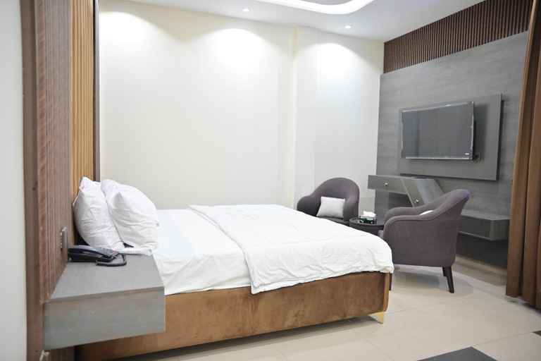 Bedroom 3, Hotel Taj Palace, Gujranwala