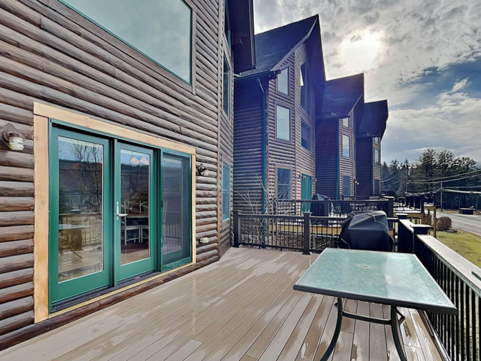 Property amenity 3, Cedar Shores Villa 10 by Taylor Made Deep Creek, Garrett