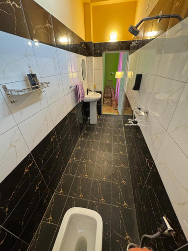 Bathroom 3, Blissful Eyrie, Kamrup Metropolitan