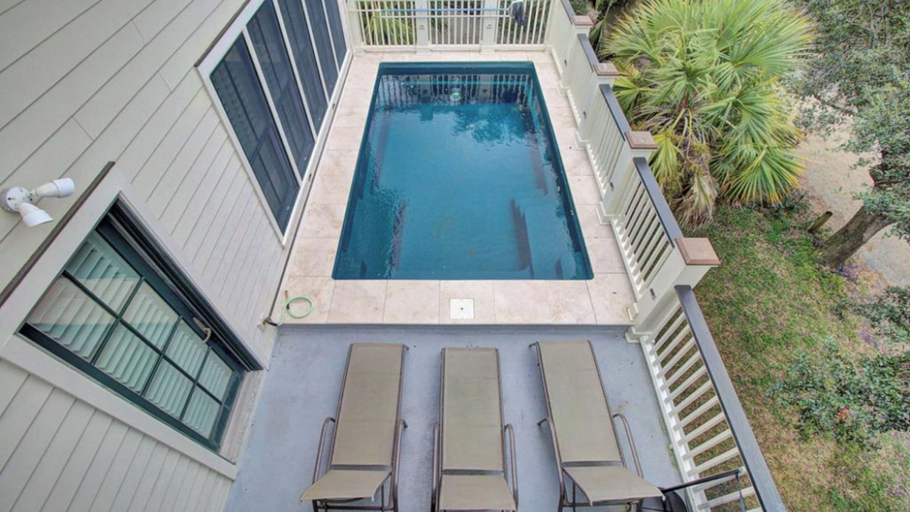Interior 3, 13 57th Avenue by Avantstay Rooftop, Decks + Pool!, Charleston