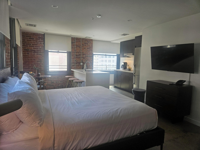 Room 4, The Winfield Lofts, A Wyndham Hotel, Los Angeles