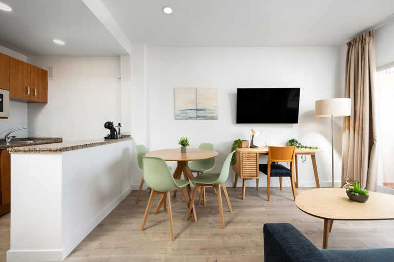 Room 4, Rental BB 916-3 in Benalm Dena, Málaga