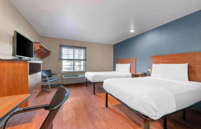 Room 3, Motel 6 Suites Birmingham Pelham AL, Shelby