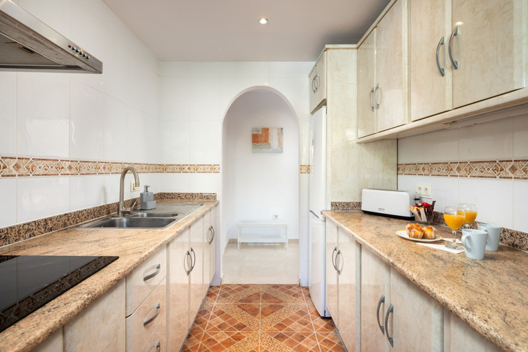 Room 2, AS MD 9B1 in Mijas Costa, Málaga