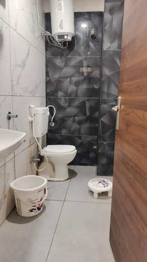 Bathroom 3, Agralok Dham, Ujjain