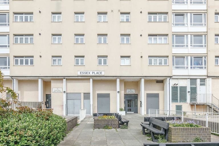 Room 4, Host Stay Essex Place, Brighton and Hove