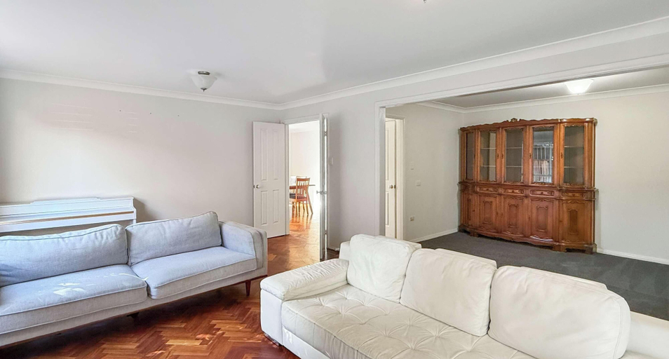 Room 3, Metawise Spacious 4-bedroom Home in Cherrybrook, Sydney