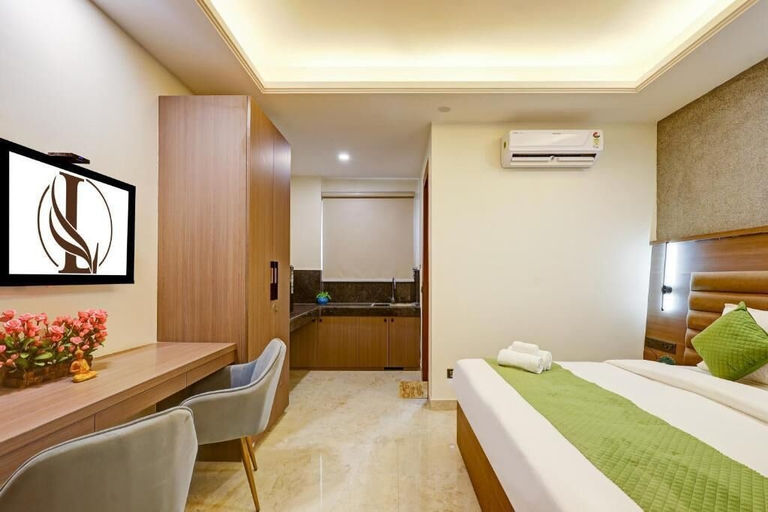 Room 2, Limewood Stay Premium Studios Sector 29, Gurgaon