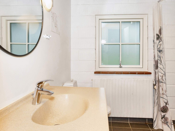 Bathroom 3, 6 person holiday home in Bindslev, Hjørring