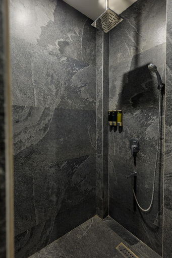 Bathroom, Corbett Tusker Trail Resort, Nainital