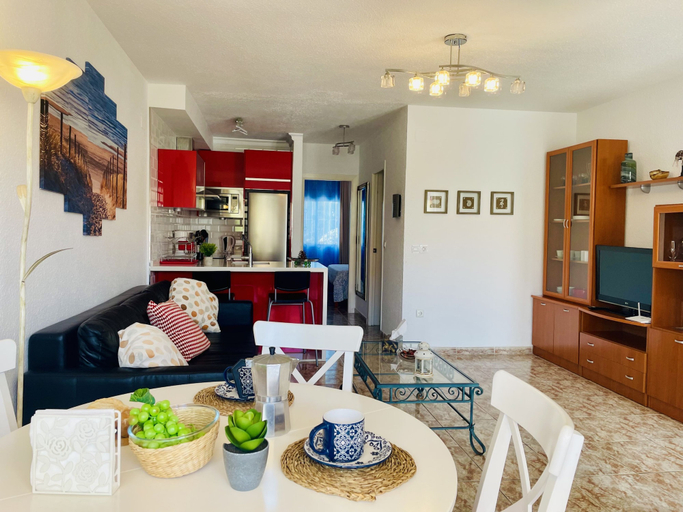 Room 5, P Andaluz 921 by At Home Costa del Sol, Málaga