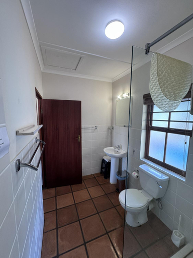 Bathroom 3, Aant Dorpseind, West Coast