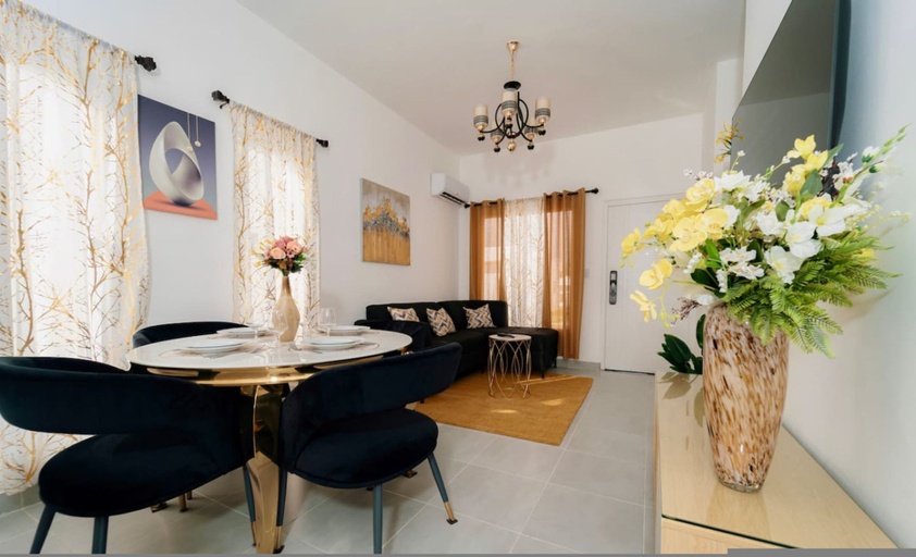 Room 5, Family Villa w Pool BBQ 5 Min From Macao Beach, Salvaleon de Higuey