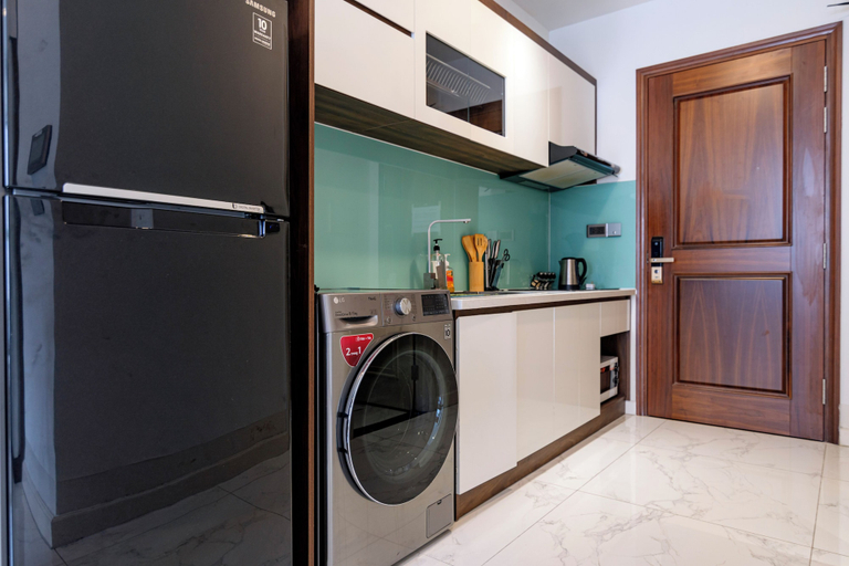 Private kitchen 2, Le Places Madison Central Apartment, District 1