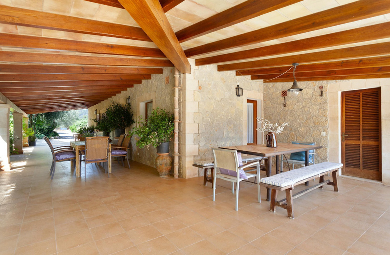 Room 3, Can Venzala by Vida Villas La Font Pollensa Walk to Restaurants Shops, Baleares