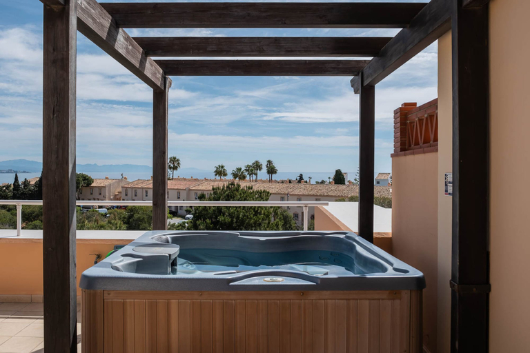 Room 4, AS MM C10 in Mijas Costa, Málaga
