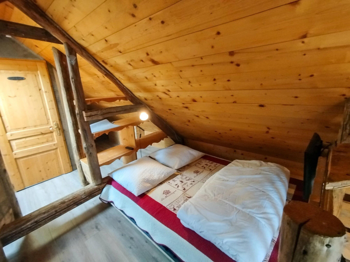 Room 5, Chalet Magui - 3P8, Savoie