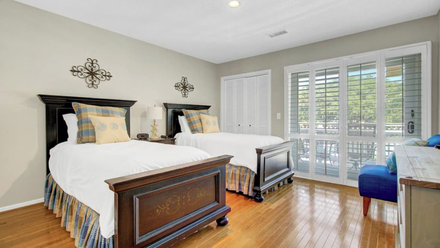 Interior 5, 24 Fairway Dunes by Avantstay Golf Course View + Swimming Complex, Charleston