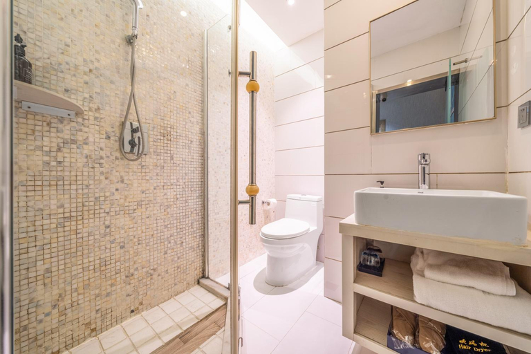 Bathroom 3, Jinglai Hotel – Shanghai South Bund Xintiandi Branch, Shanghai