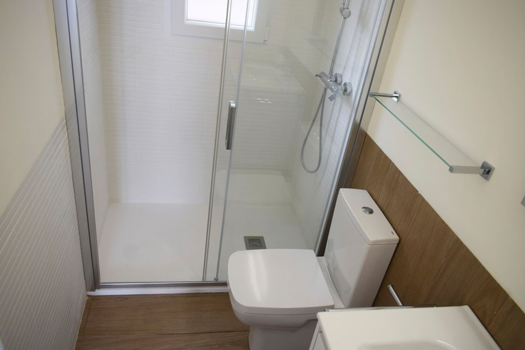 Room 2, 05 Ch3200 in Denia With 3 Bedrooms and 2 Bathrooms, Alicante