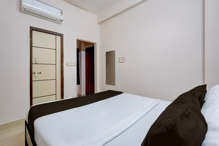 Room 3, Classic Chhathrapathi Residency, Chittoor