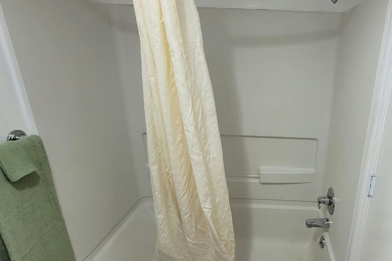Bathroom 4, Coratel Inn and Suites By Jasper Anthony, Harper